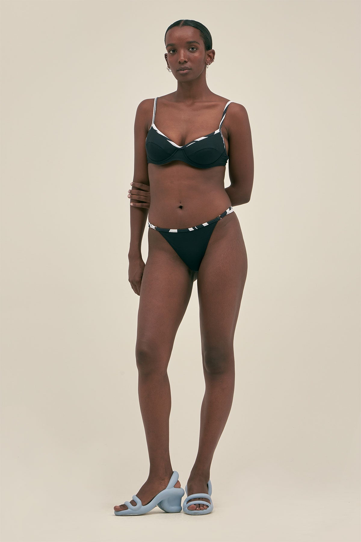 Braguita Bikini Abby Rib Negro - Polonio