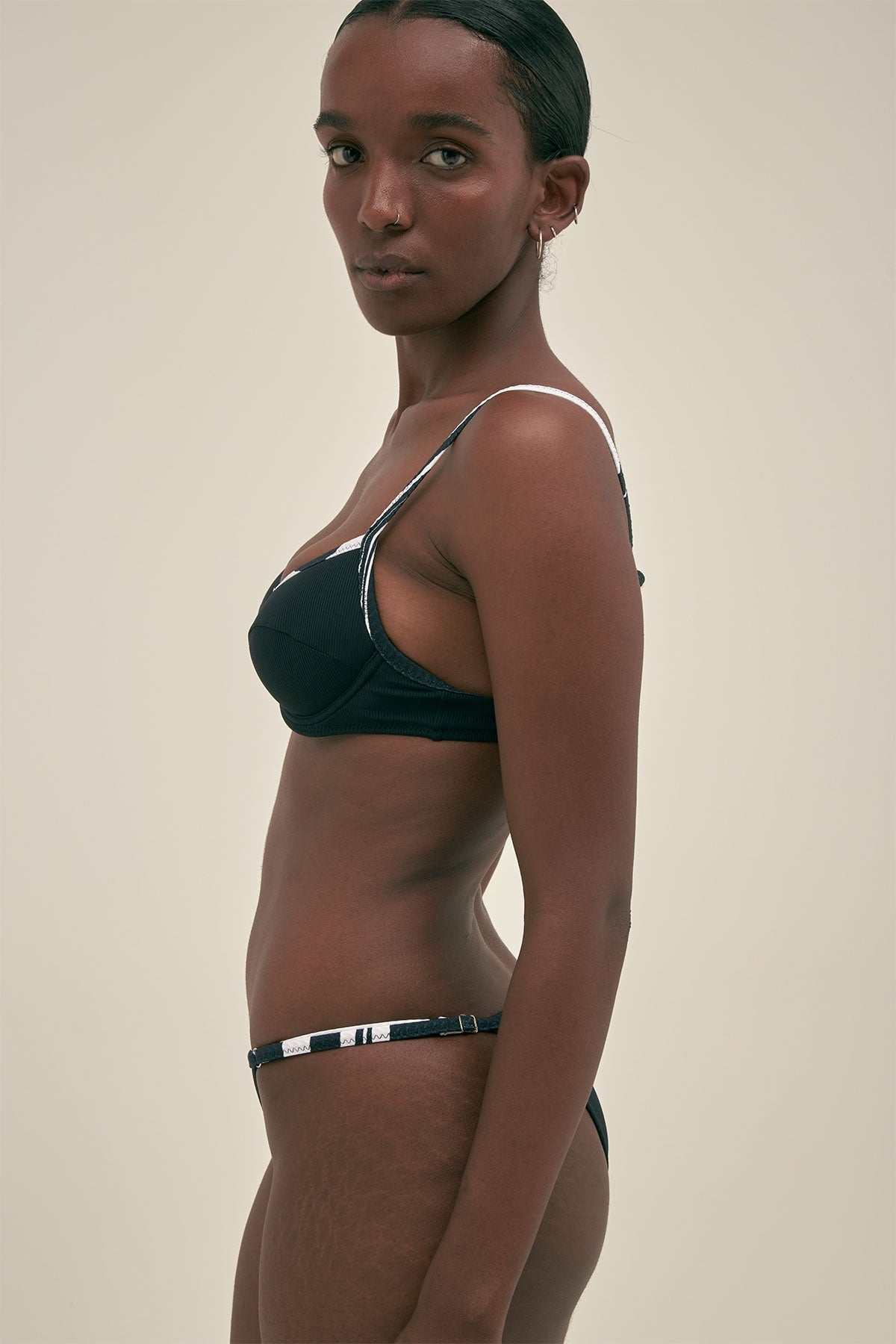 Top Bikini Silvi Rib Negro - Polonio